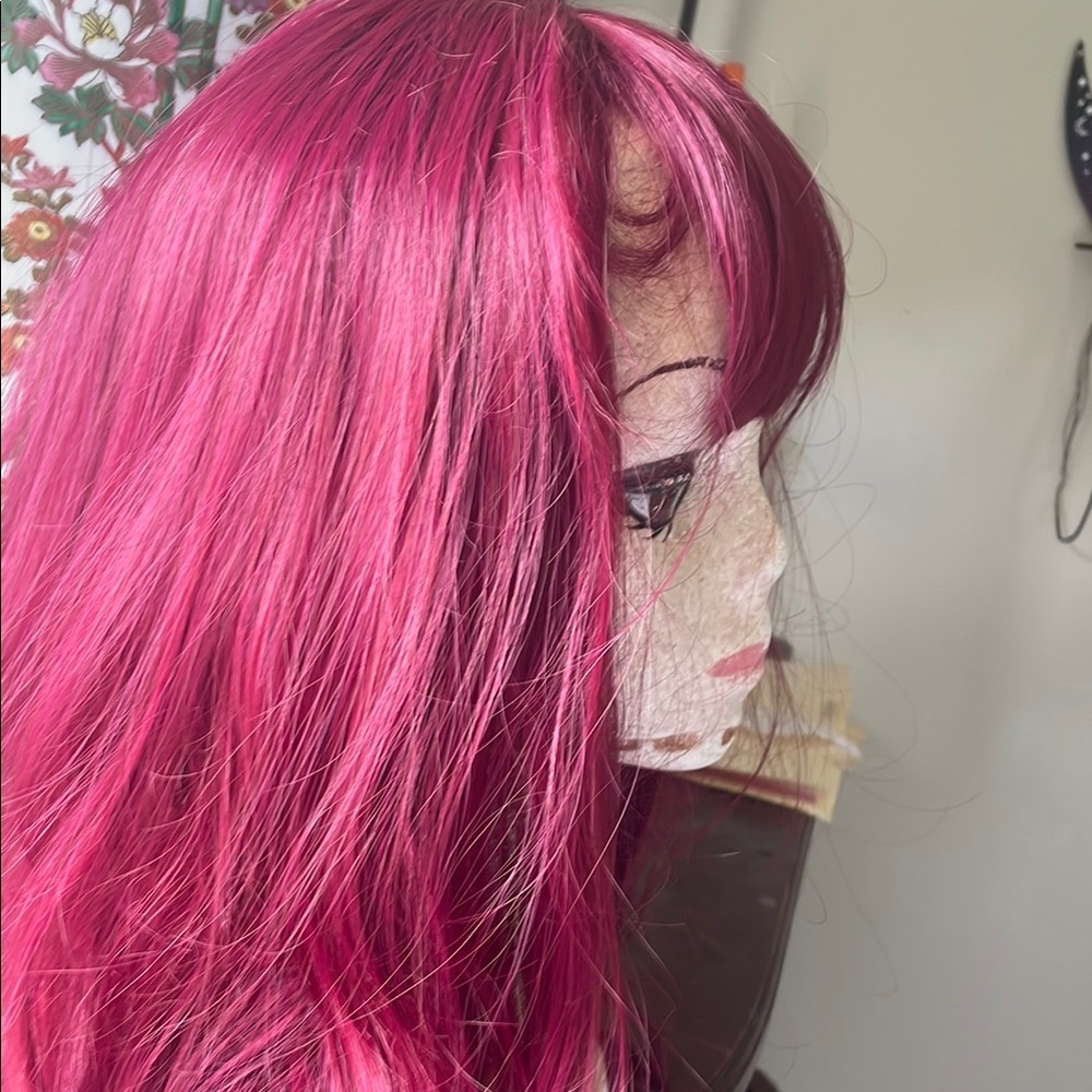 Scarlet Layered Wig with Soft Waves! Smoke Free Home
